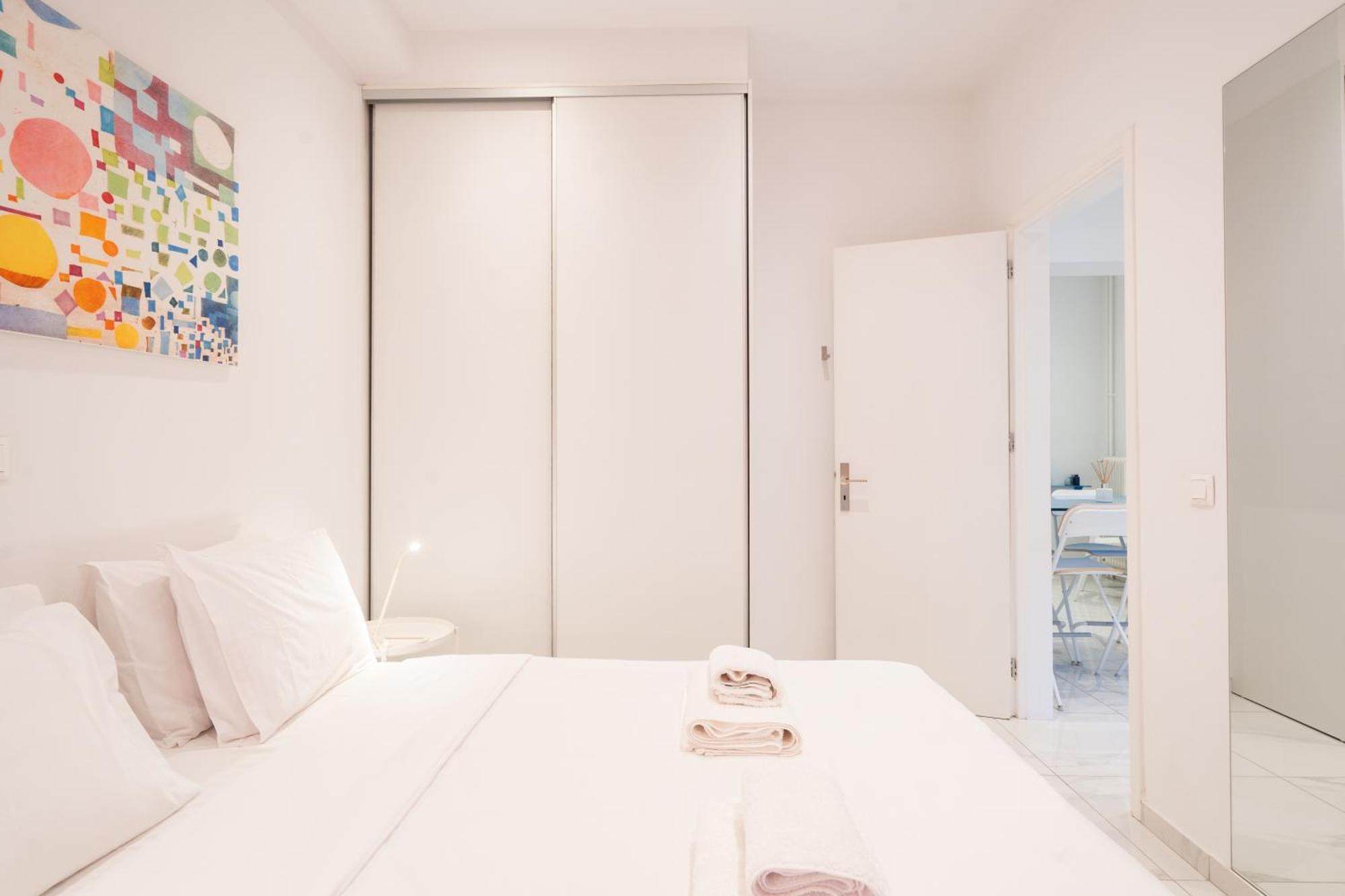 Amazing Modern In Apartment Athens
